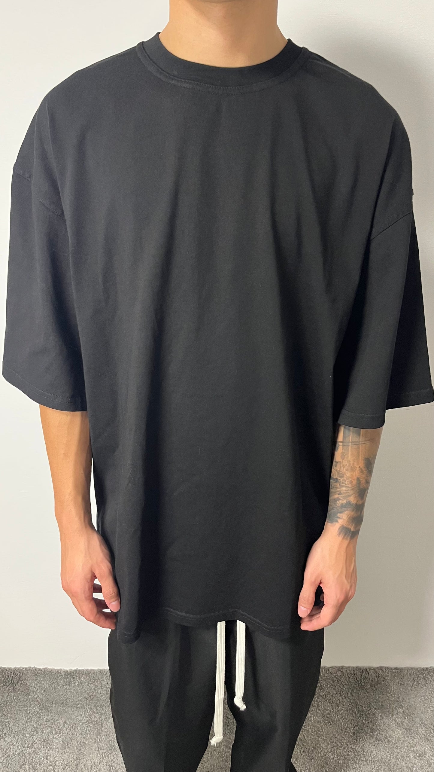 T-SHIRT OVERSIZE NERA