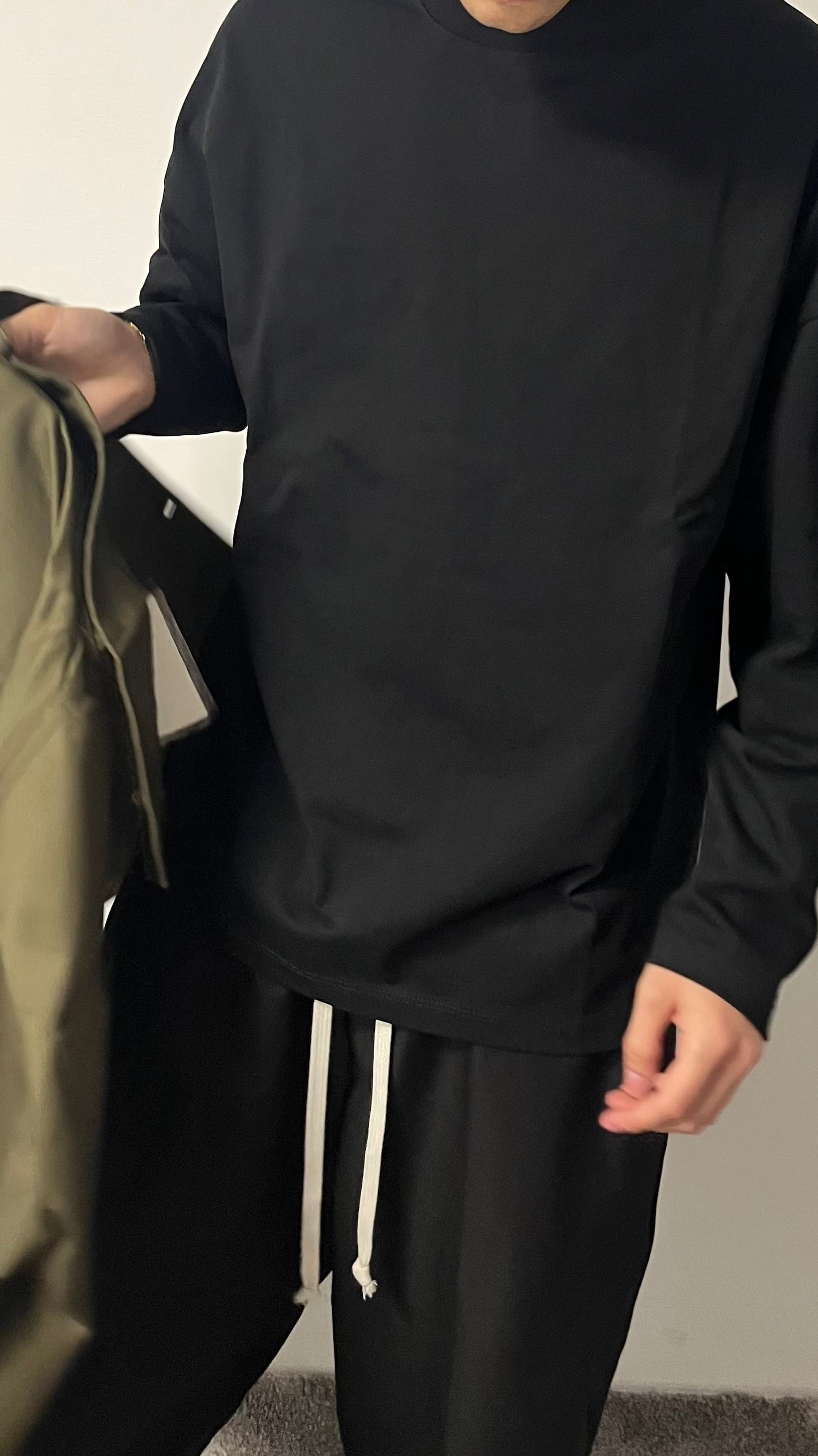 T-SHIRT MANICA LUNGA NERA